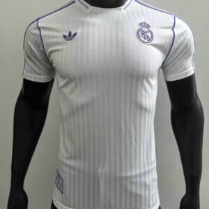 Camiseta Real Madrid 2026 Casa Retro ersión Jugador